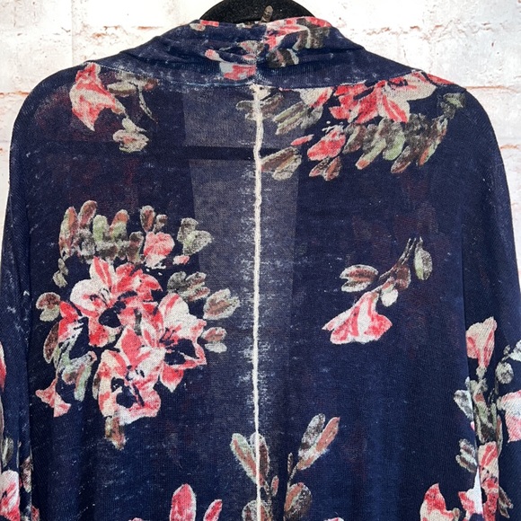 Knitted and Knotted Anthopologie batwing sleeve open cardigan floral M collared - Picture 10 of 13